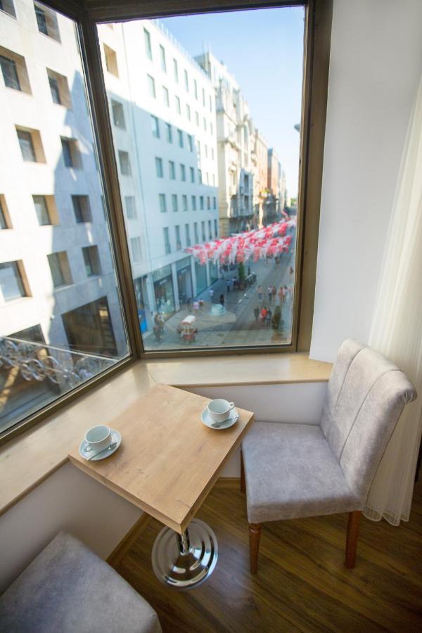 Deluxe Double or Twin Room City View