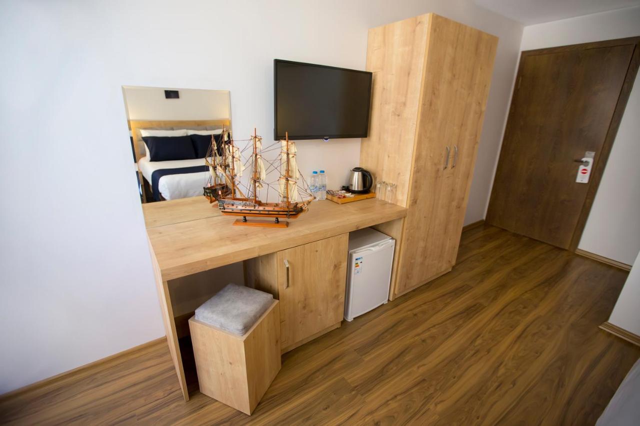 Deluxe Double or Twin Room City View