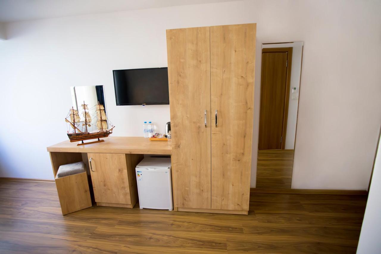 Deluxe Double or Twin Room City View
