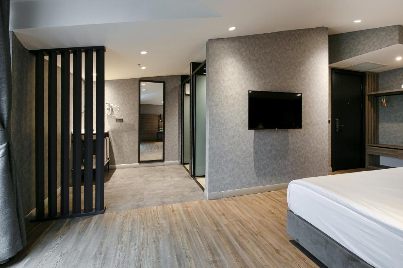 Superior Double or Twin Room Terrace
