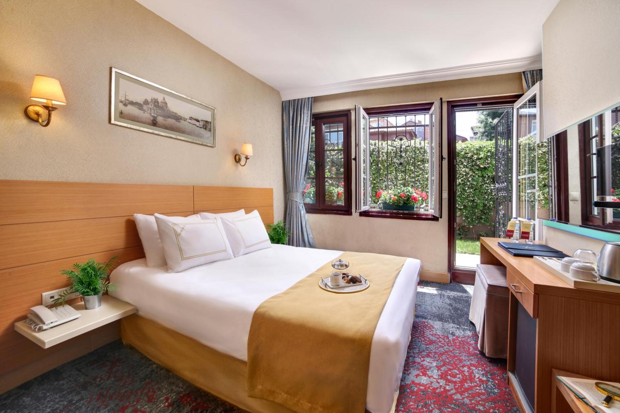 Double Room Garden View