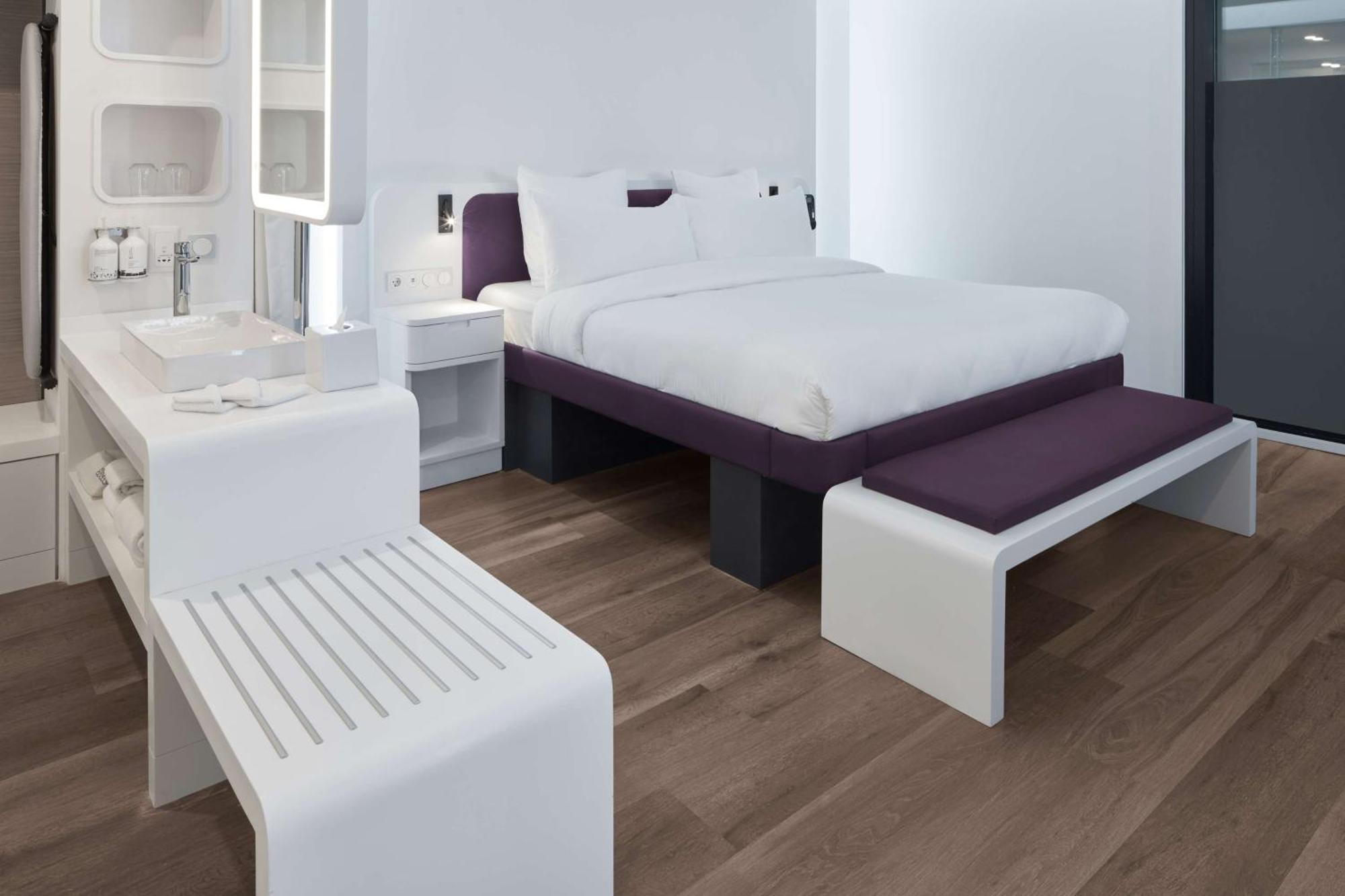 First Class King Junior Suite Kitchenette