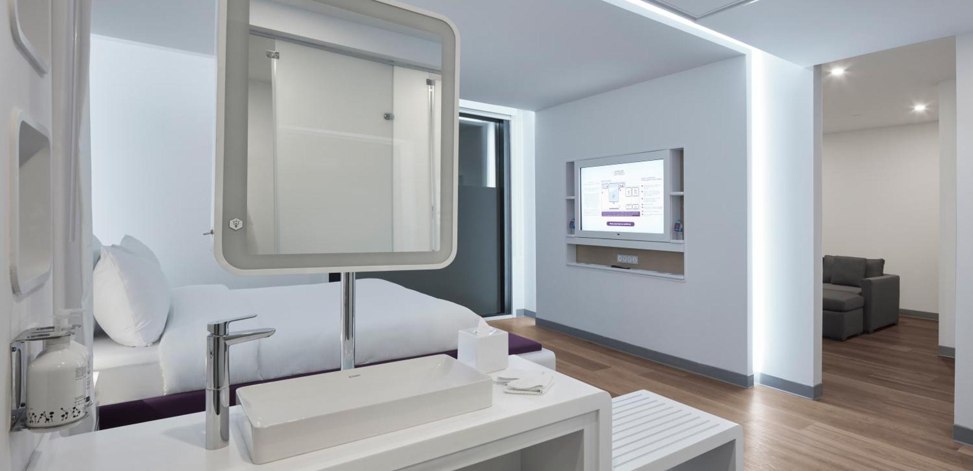 First Class King Junior Suite Kitchenette