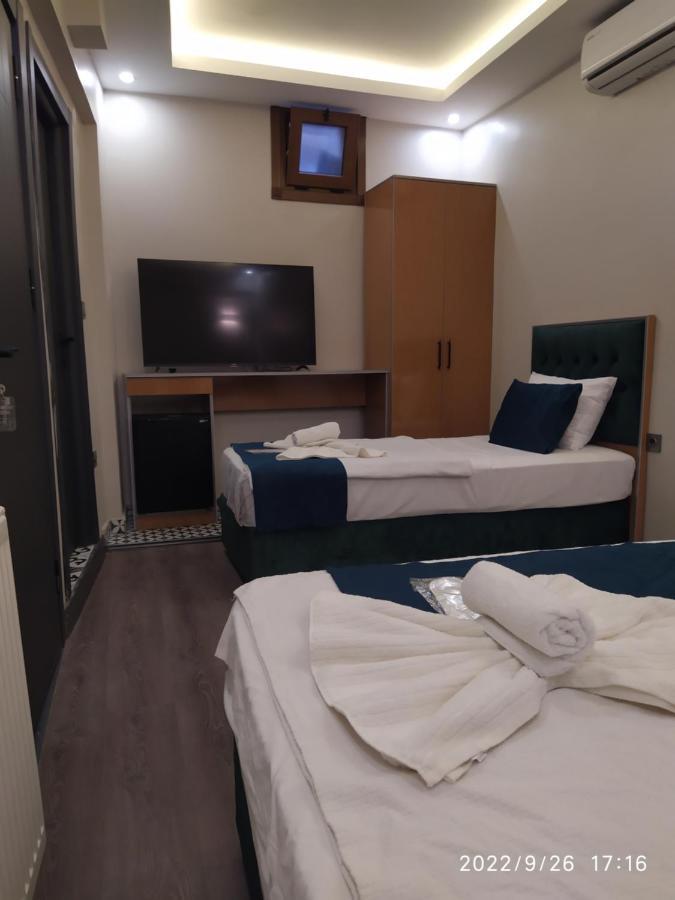 Economy Triple Room