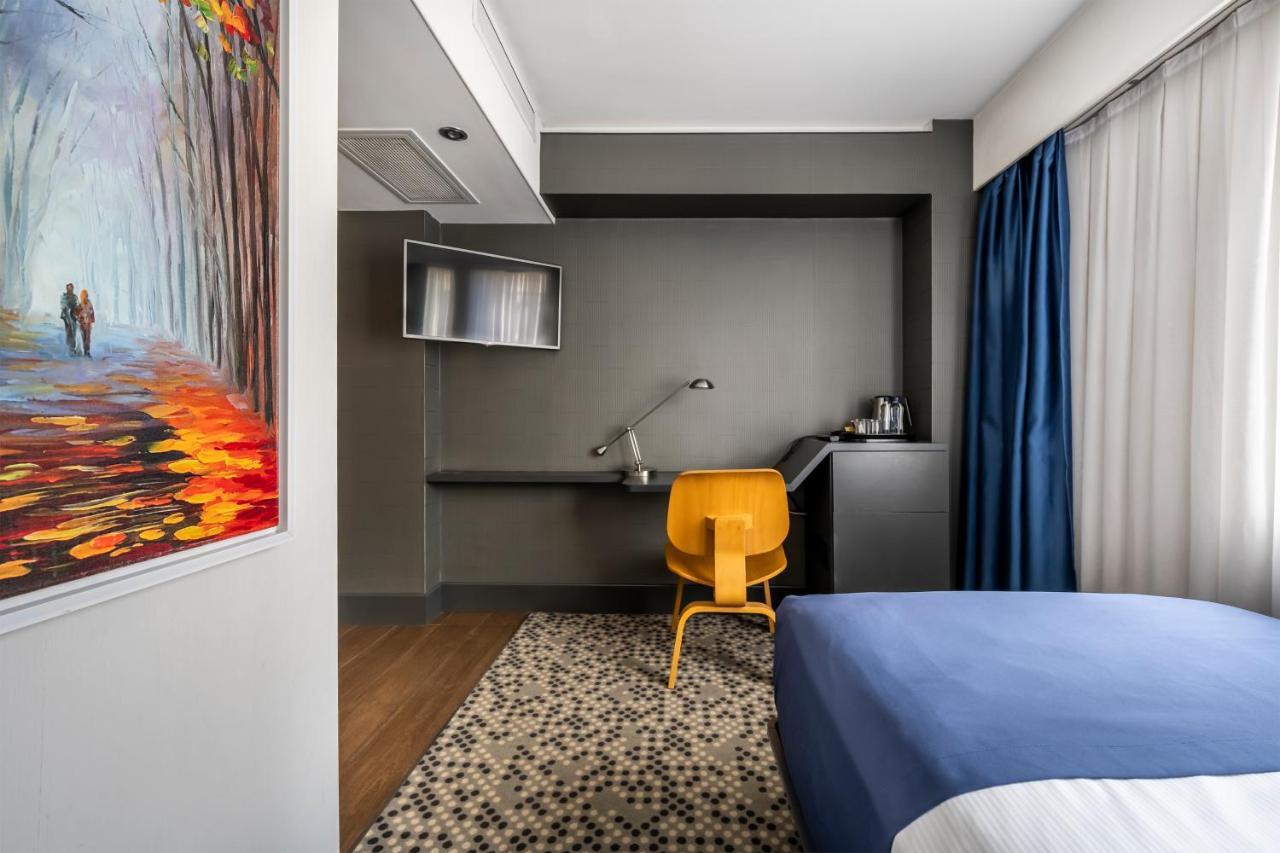 Compact Single Room