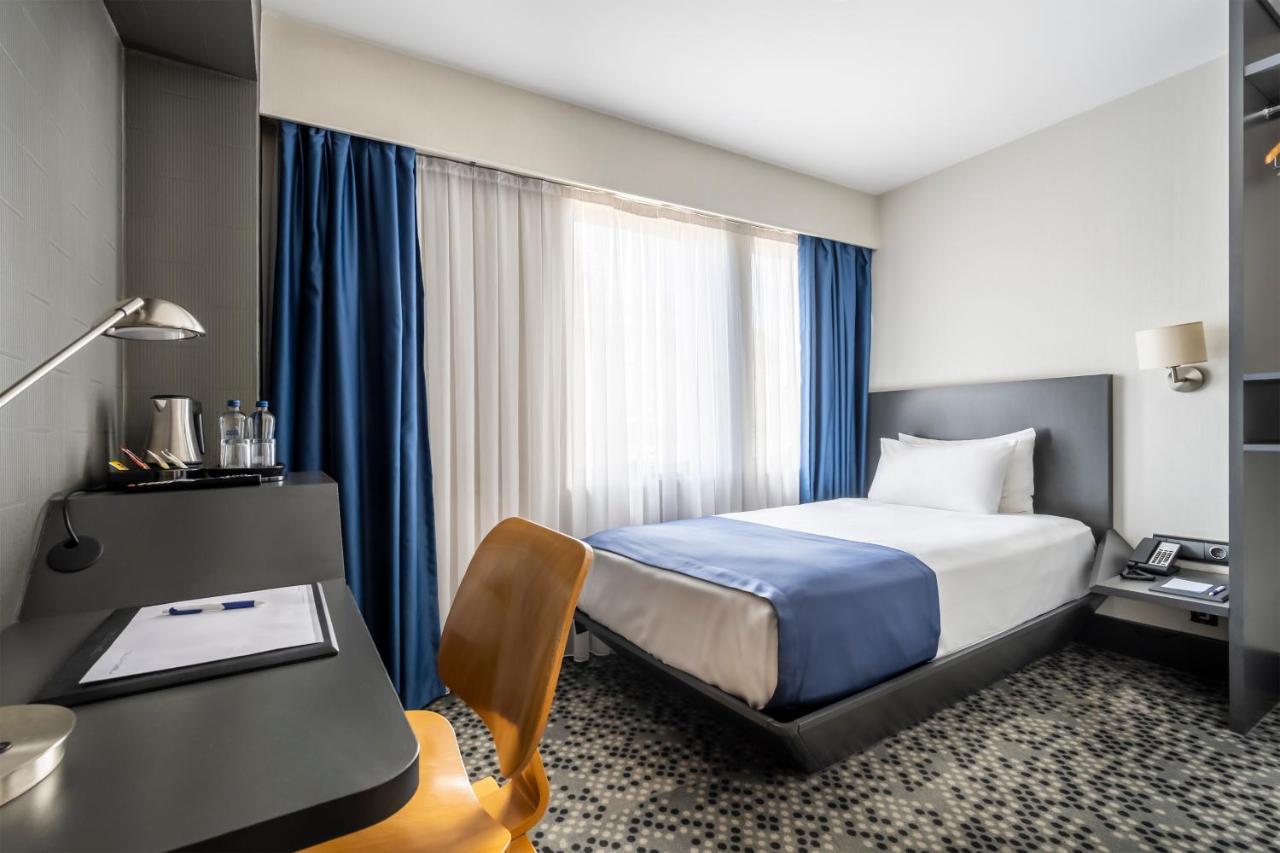 Compact Single Room
