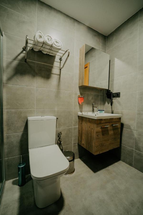 Deluxe Double Room Bath