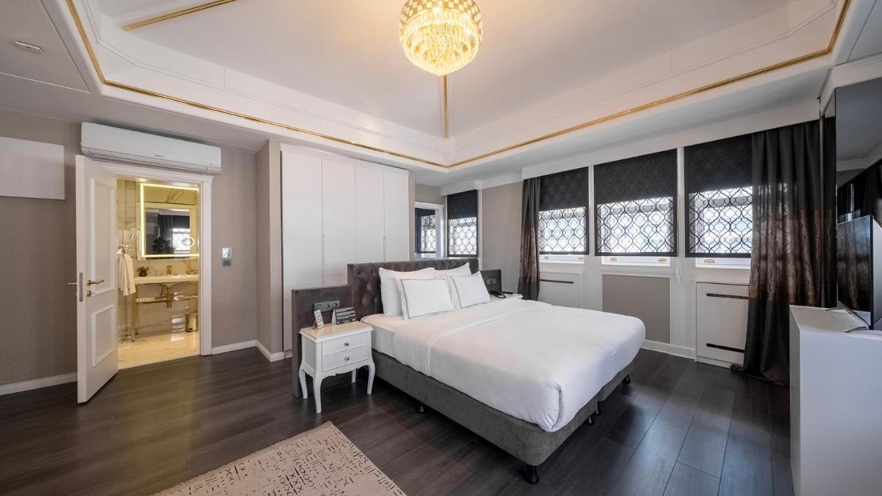 Family Room City View
