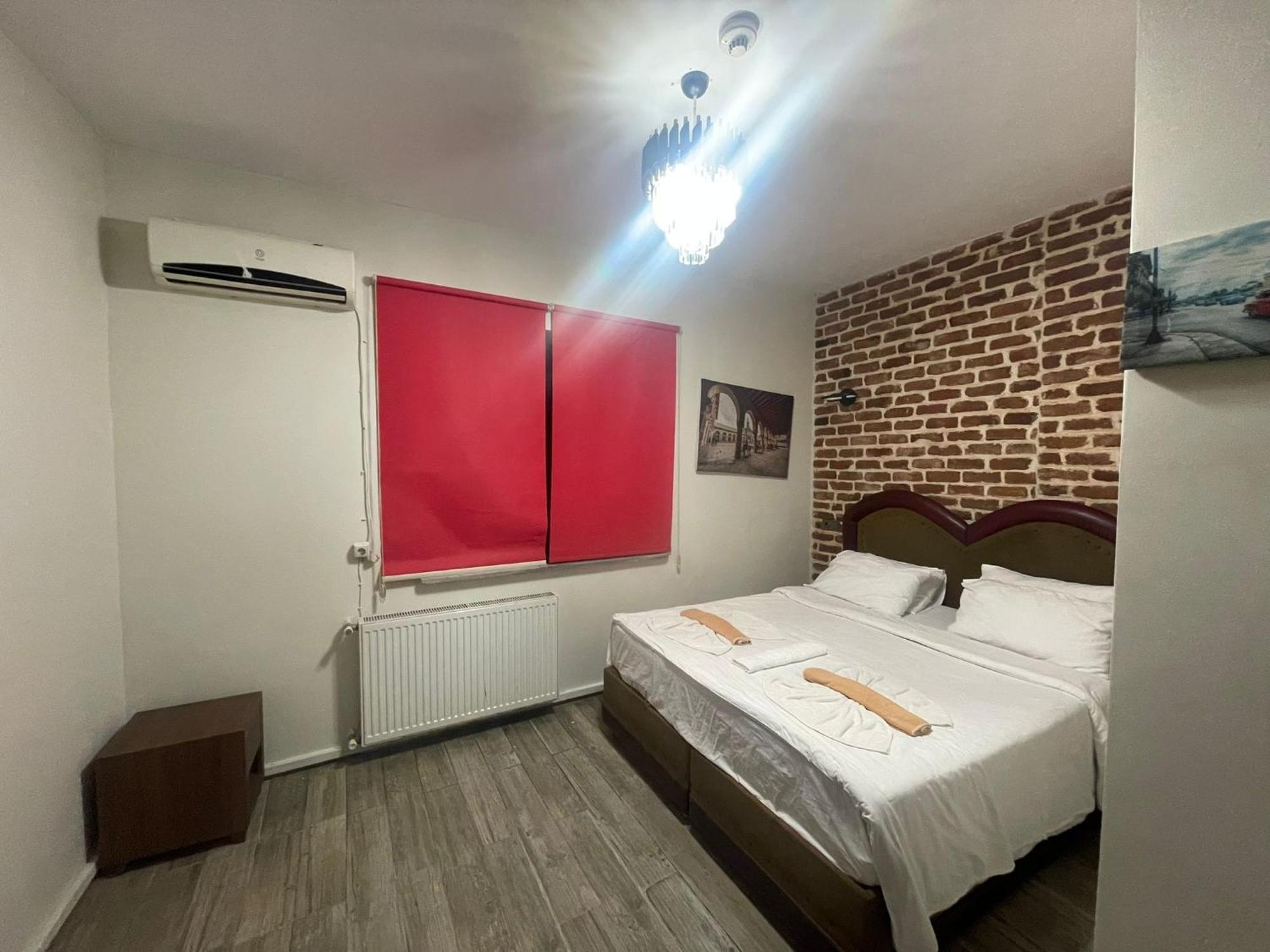 Large Double or Twin Room