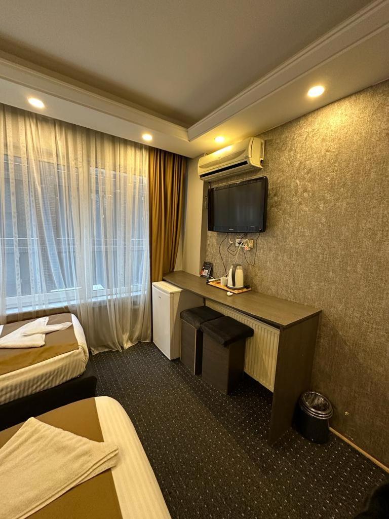 Comfort Triple Room