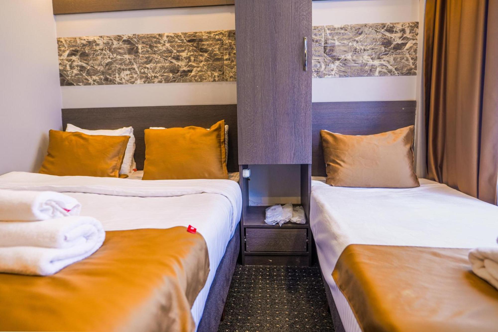 Comfort Triple Room