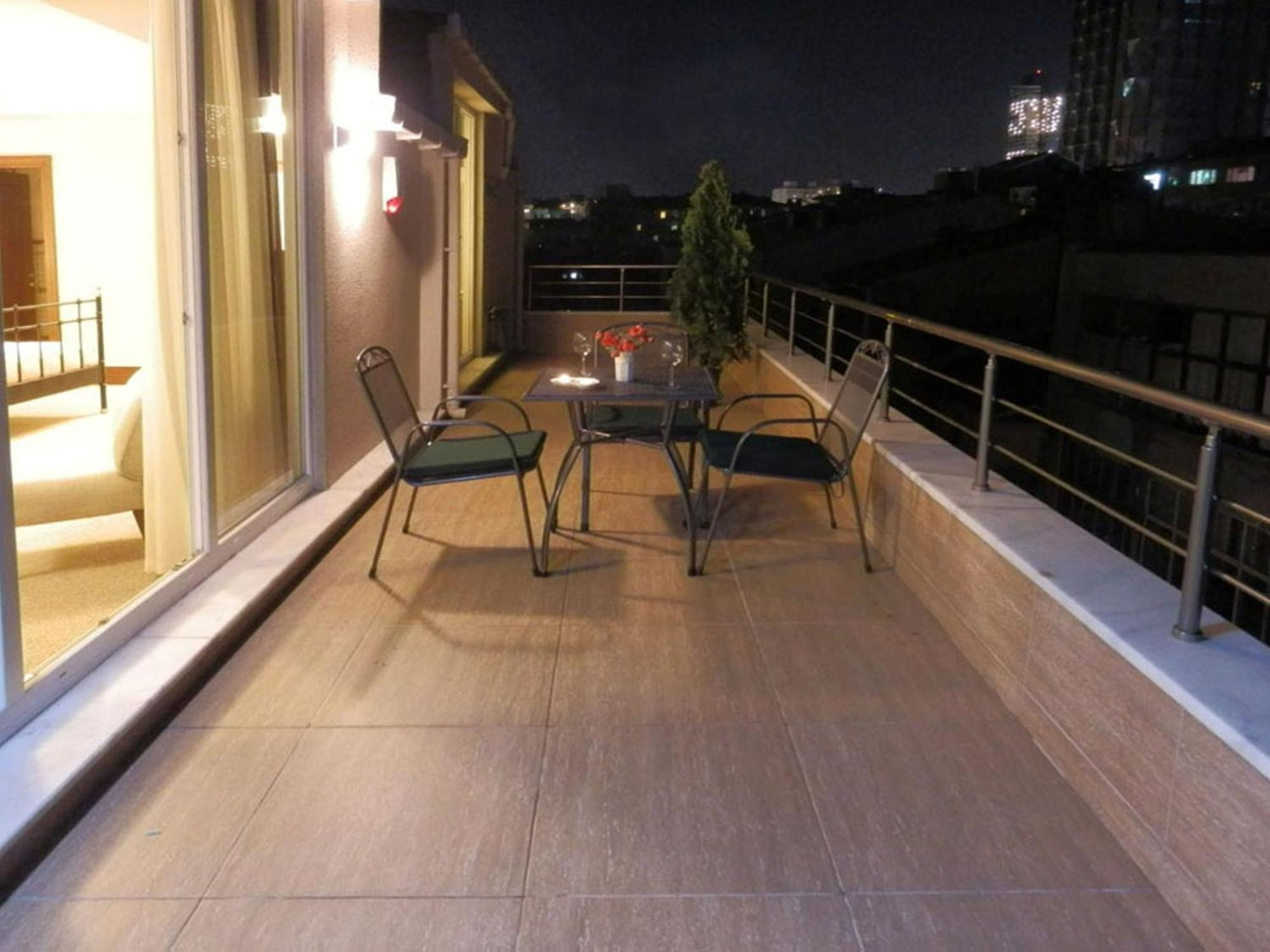 Studio Terrace