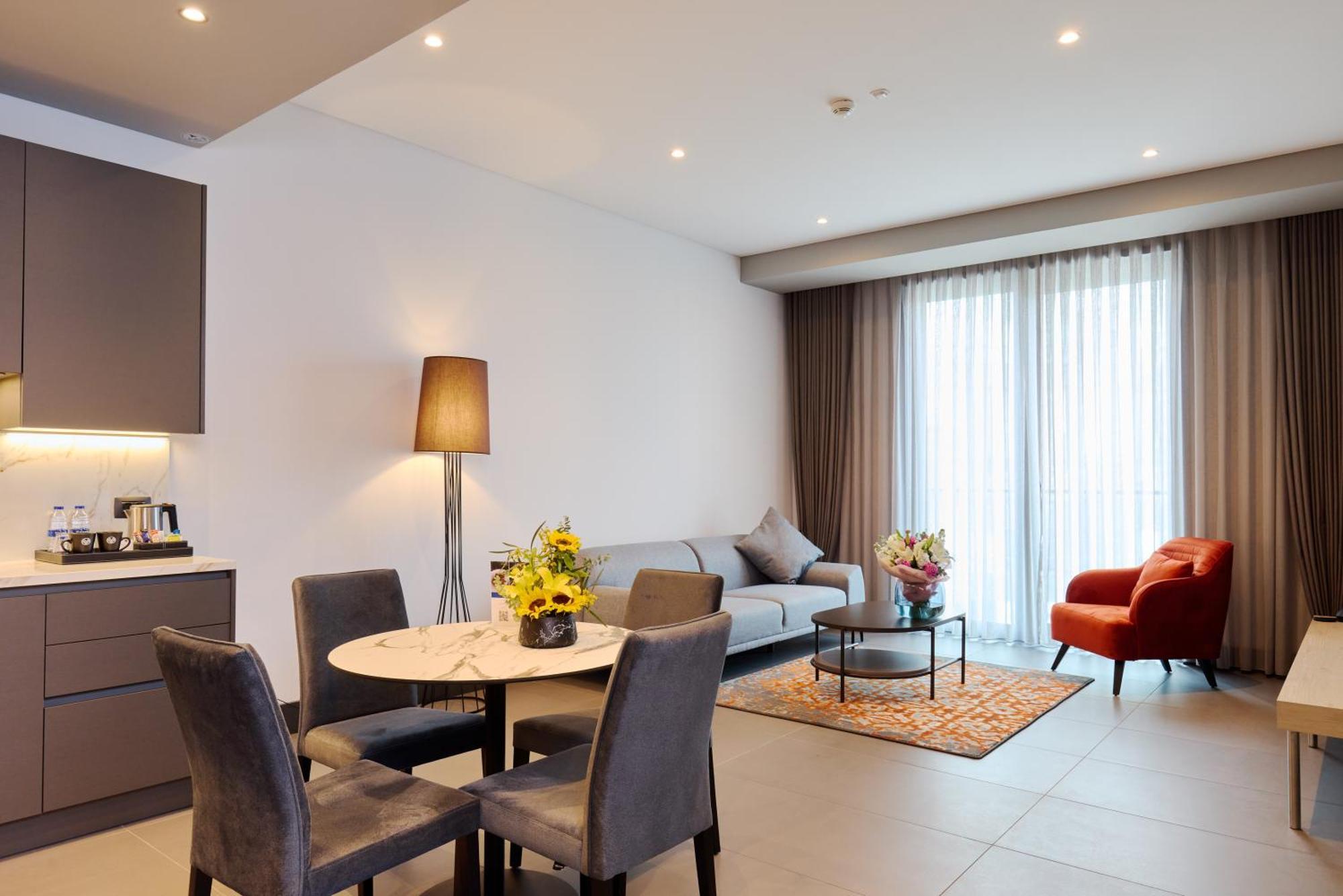 One-Bedroom Apartment