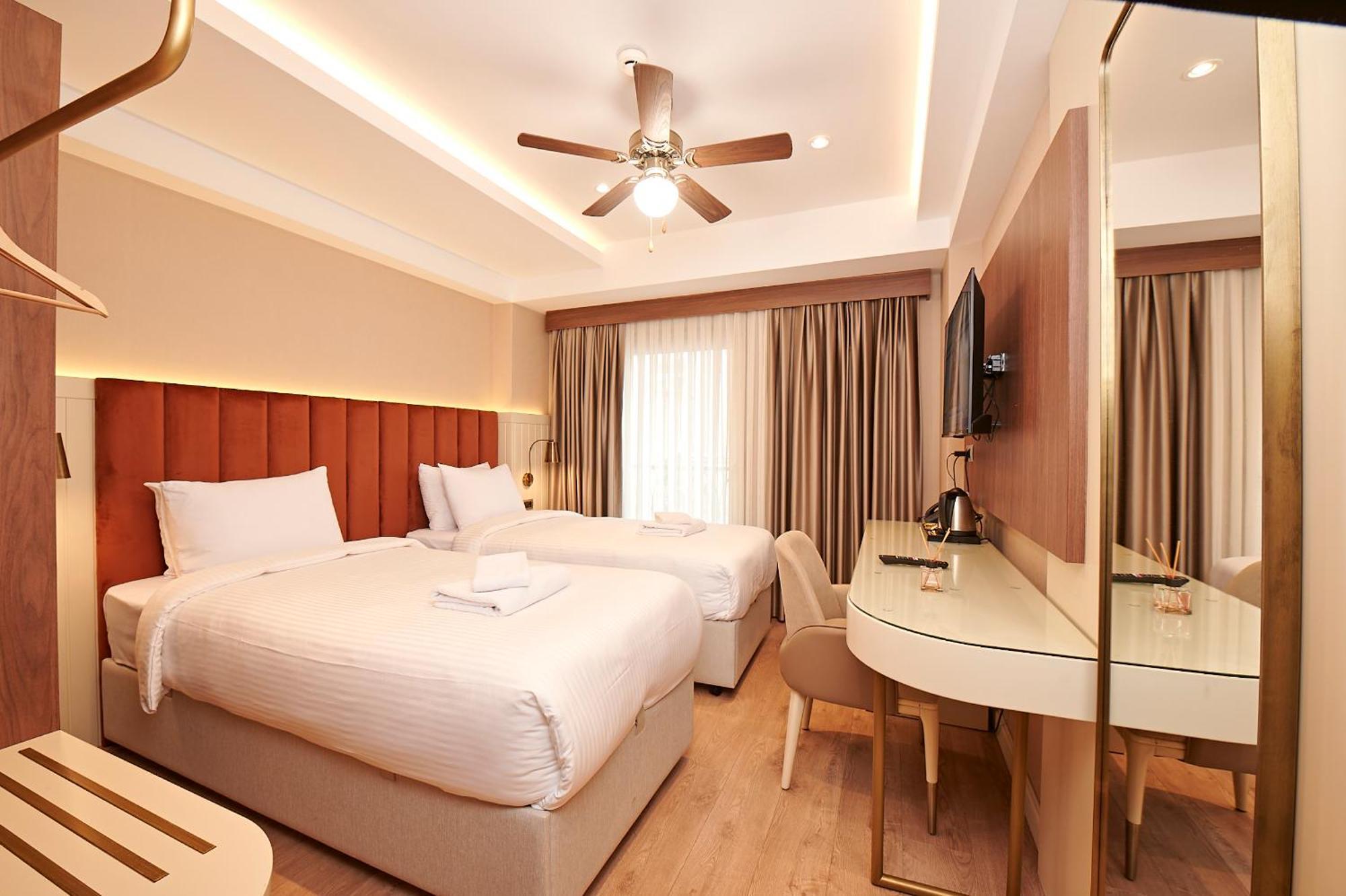 Deluxe Double or Twin Room
