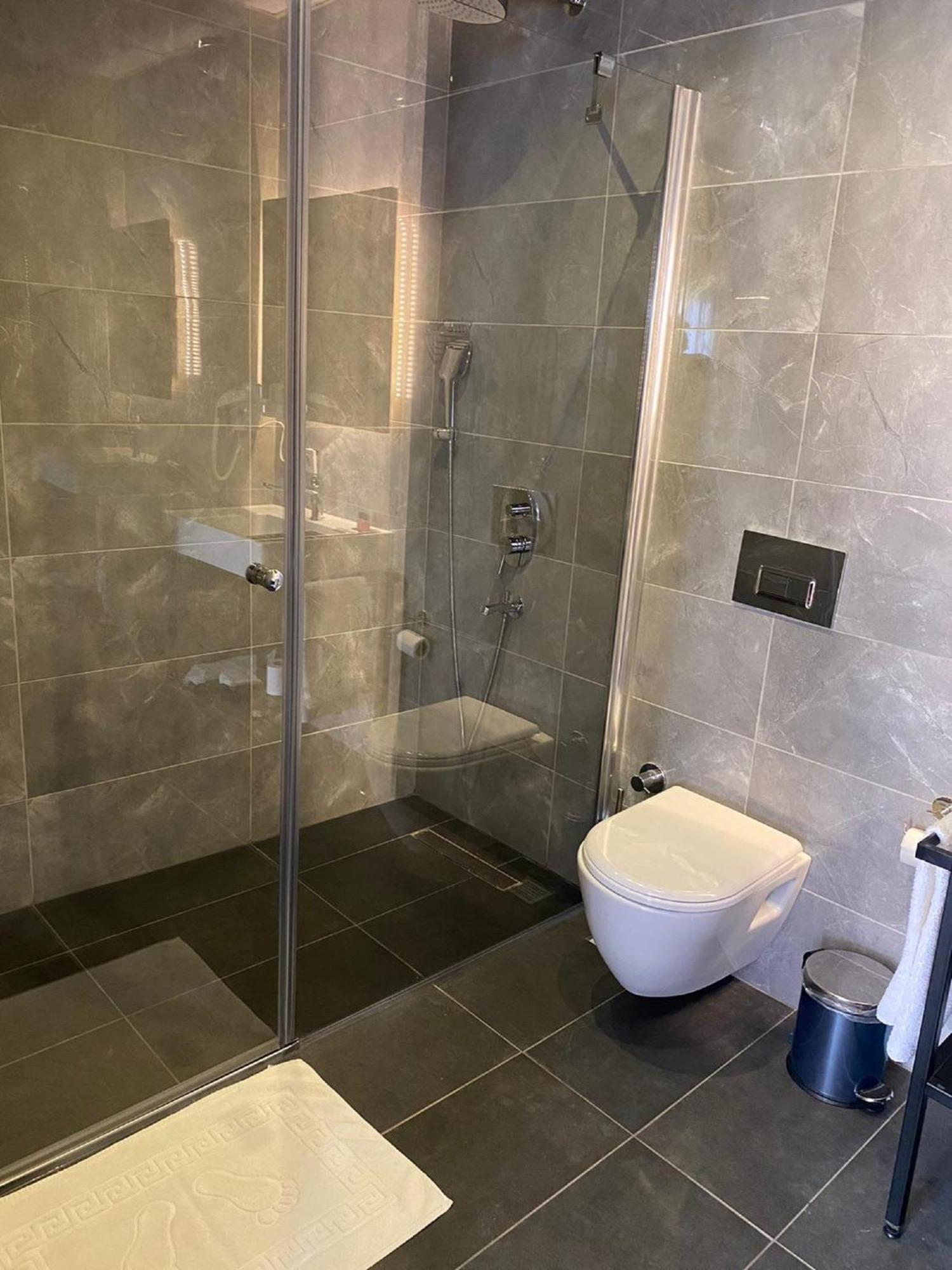 Deluxe Double Room Side Sea View