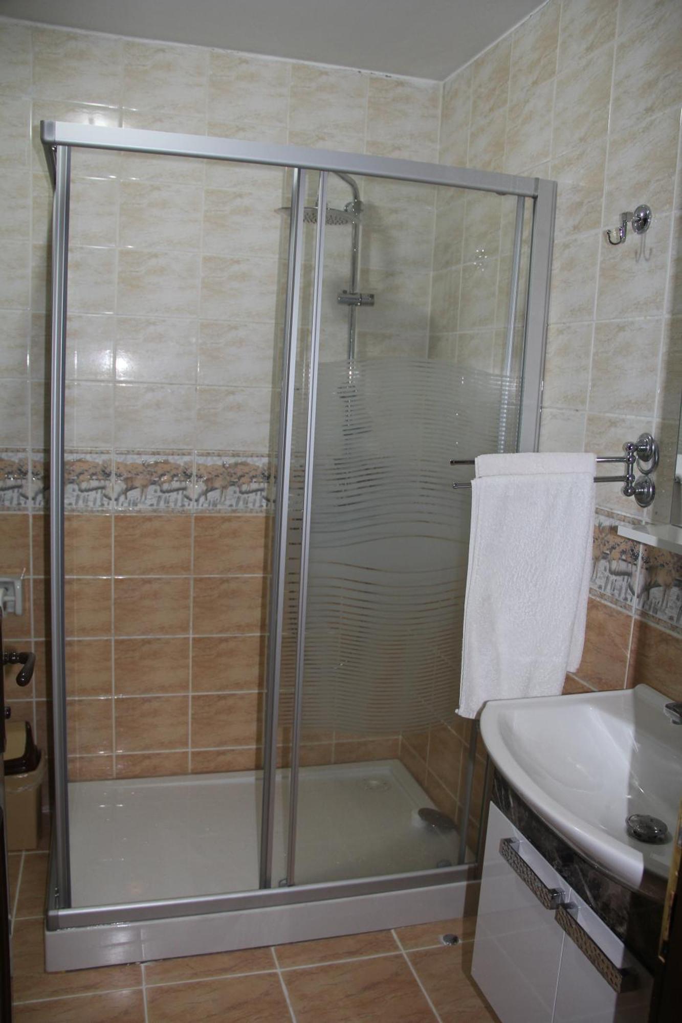 Double or Twin Room Shower