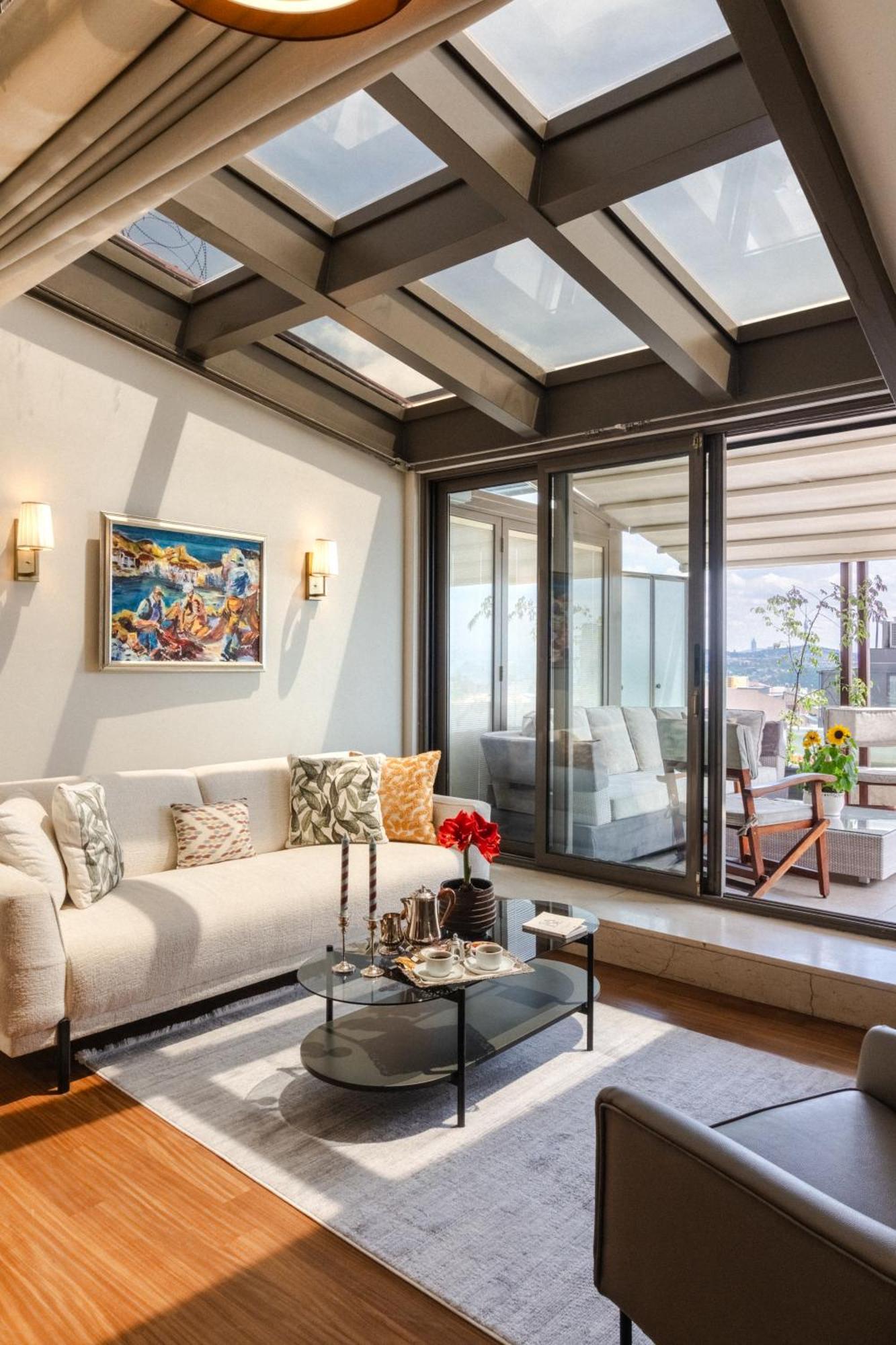 Five-Bedroom Premium Apartment