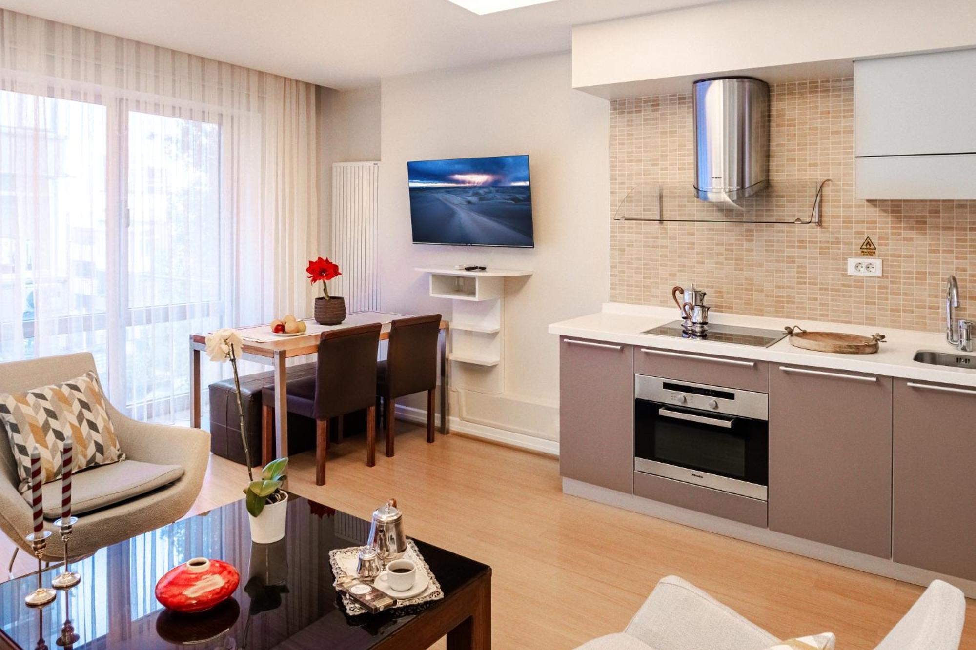 One Bedroom Apartment