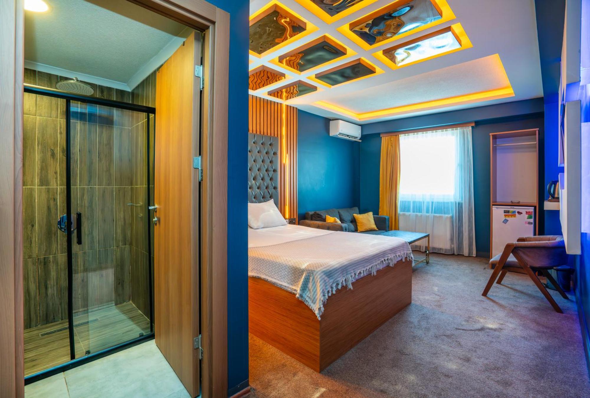 Large Double Room