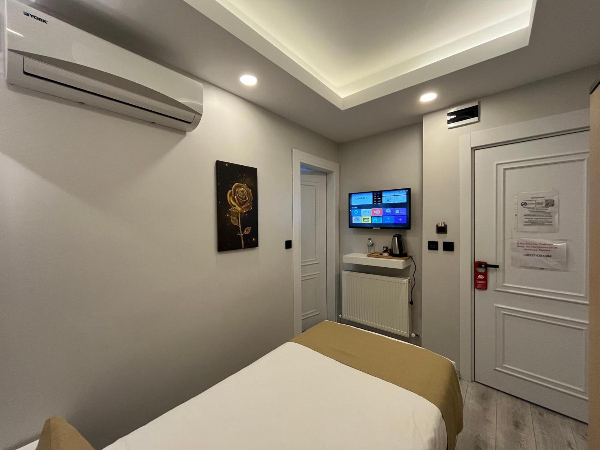 Single Room Private Bathroom