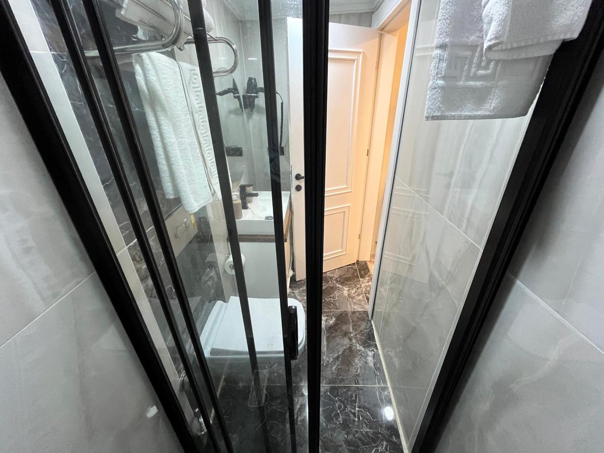 Single Room Private Bathroom