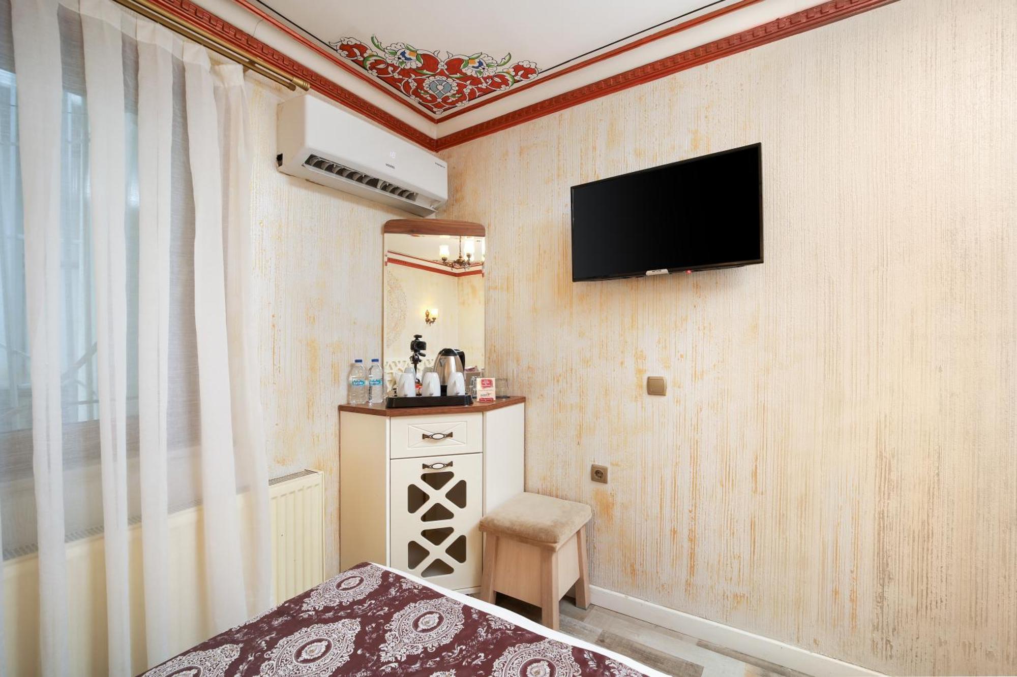 Comfort Triple Room