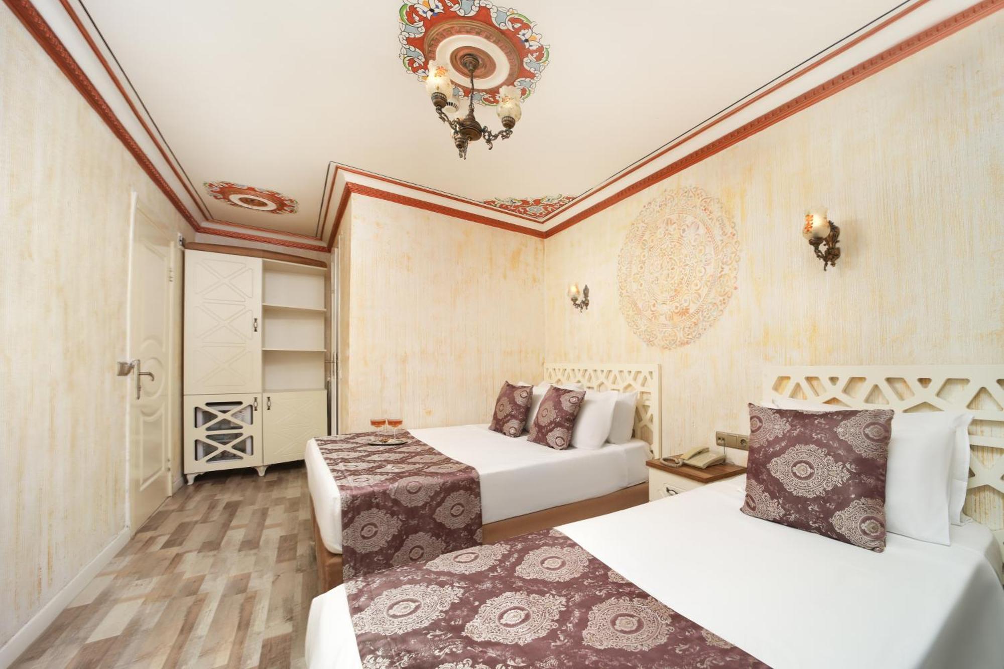 Comfort Triple Room
