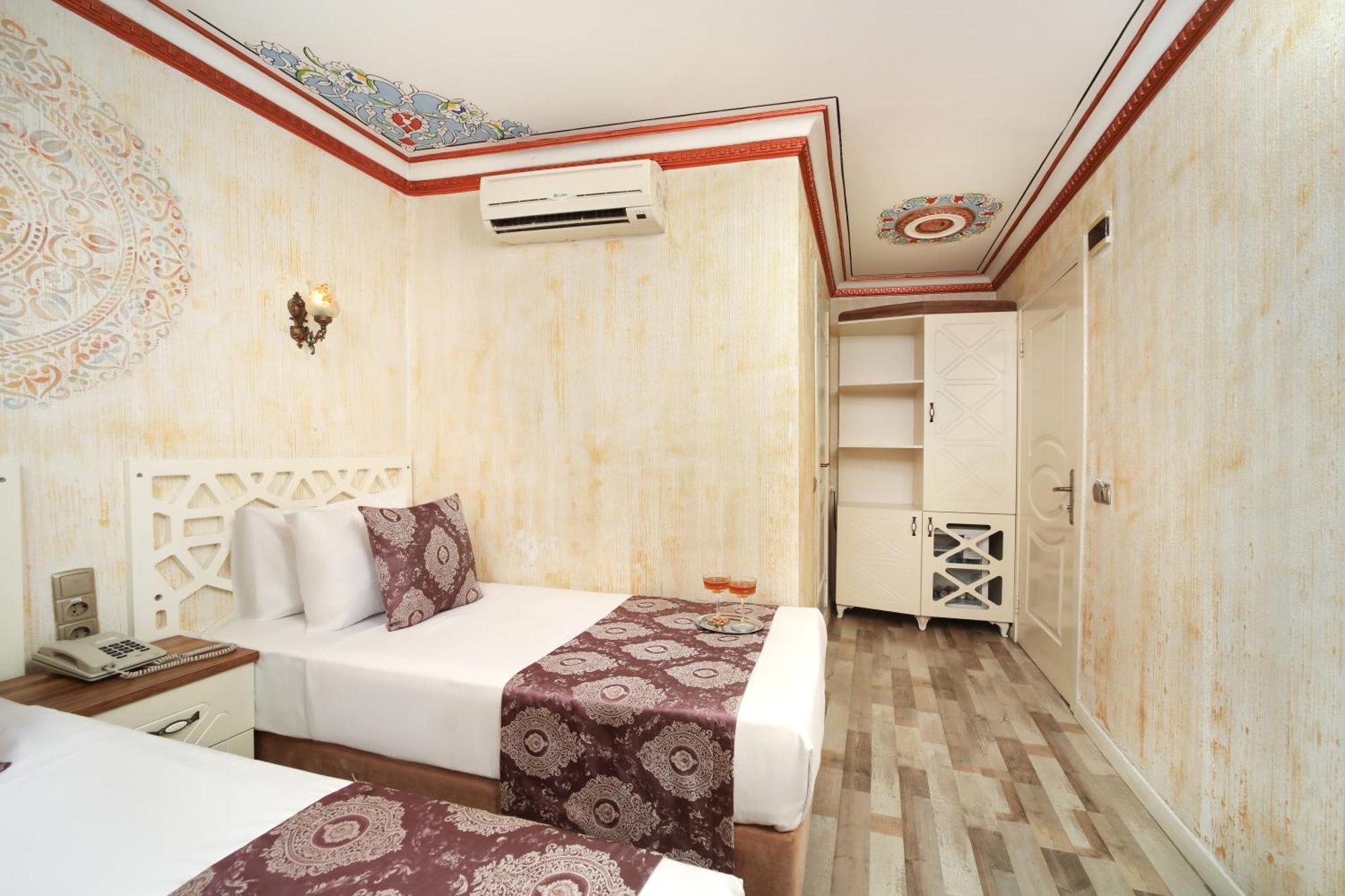 Comfort Triple Room