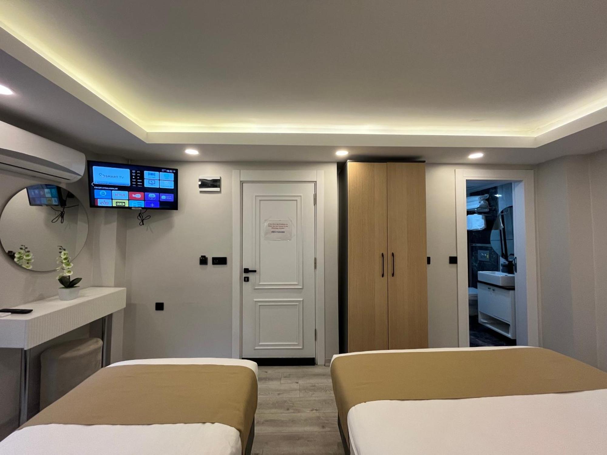 Economy Triple Room