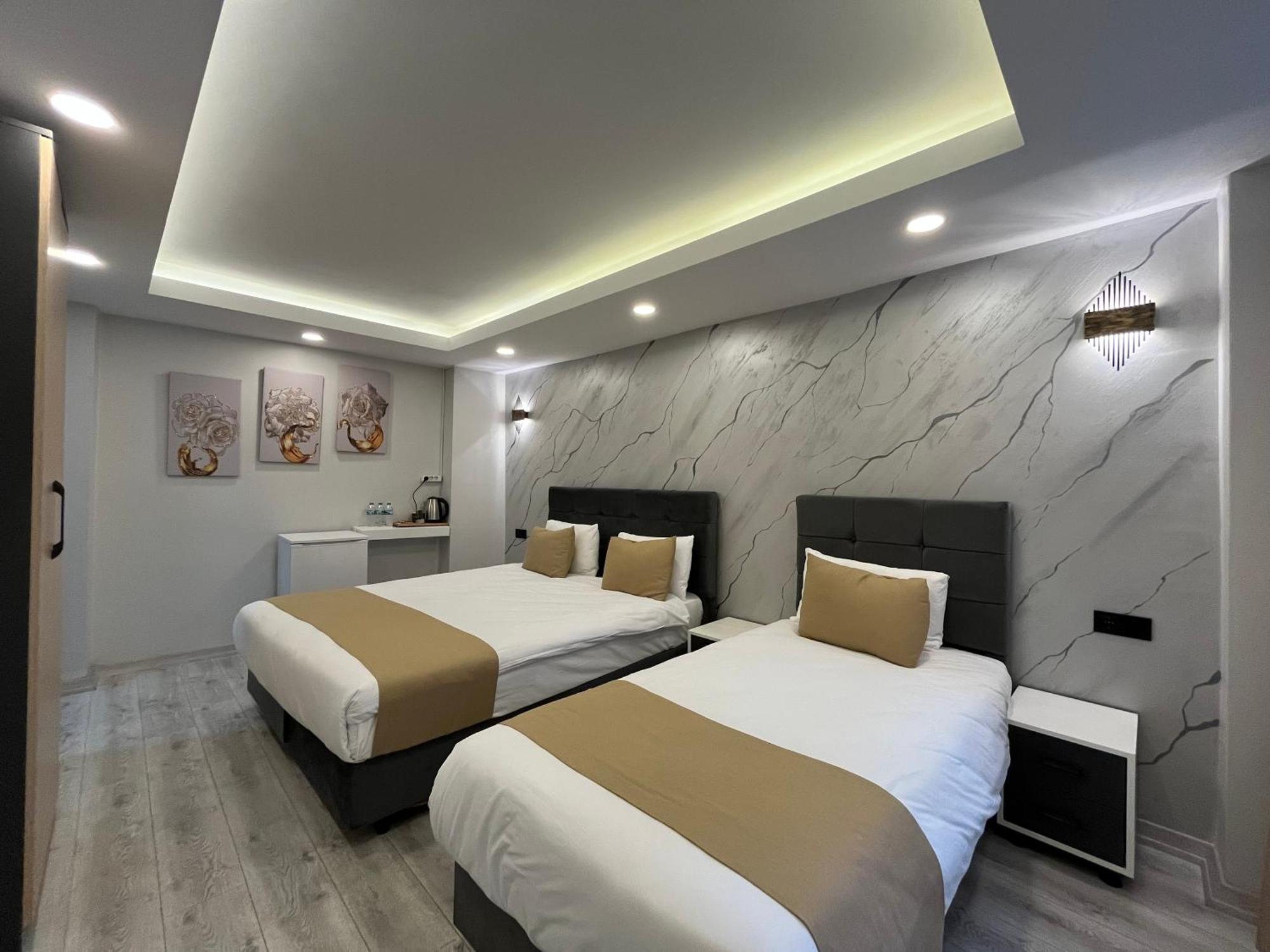 Economy Triple Room