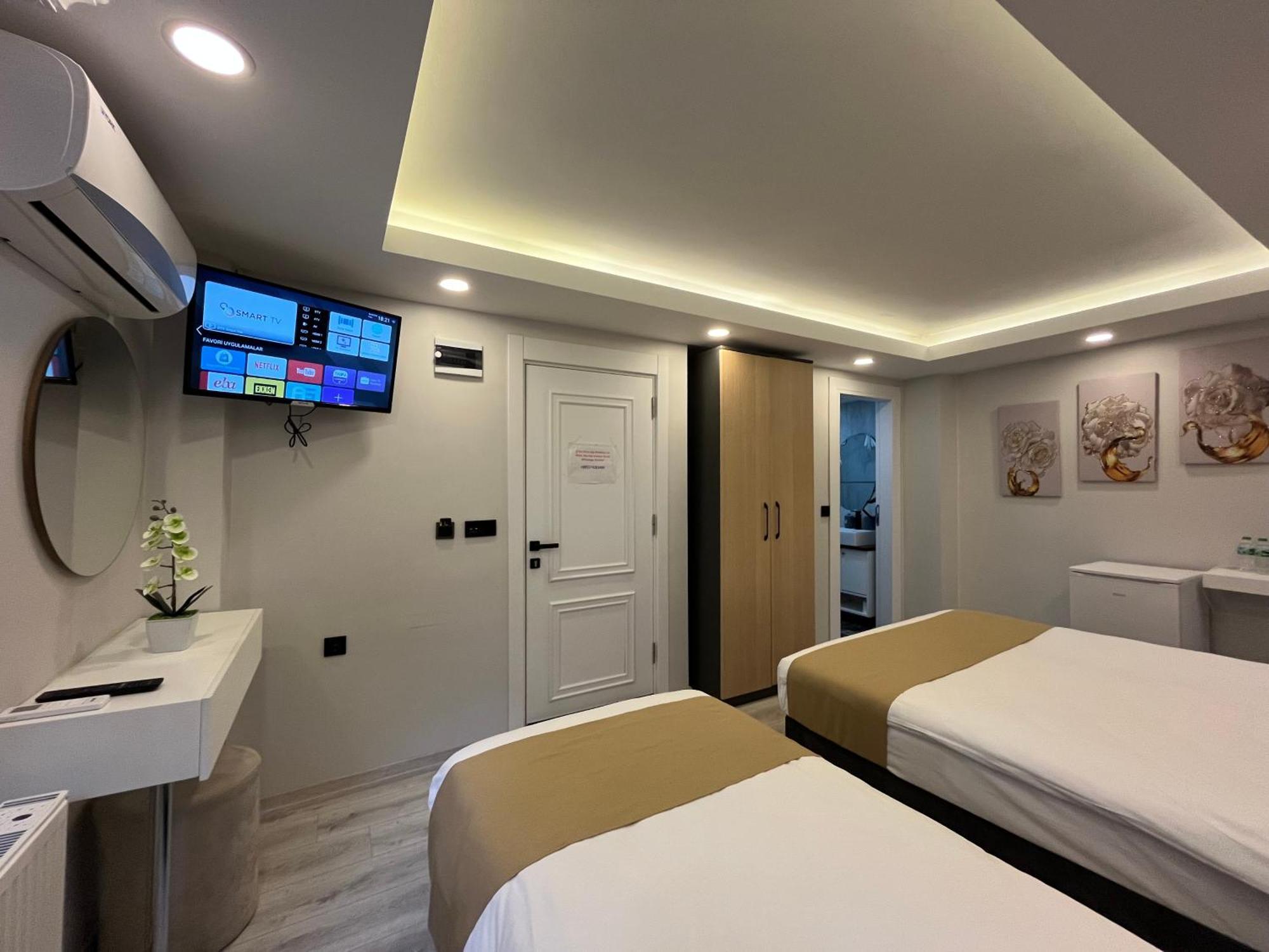 Economy Triple Room