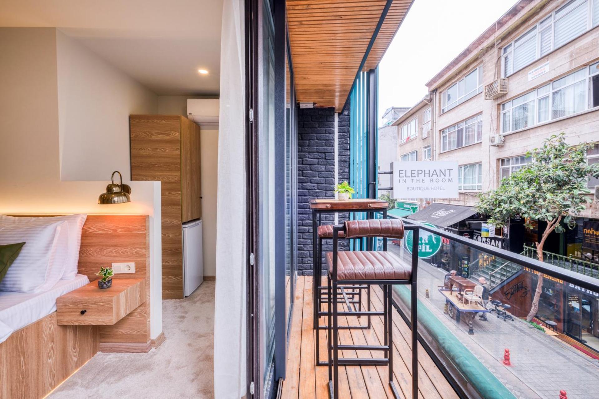 Deluxe Double Room Balcony