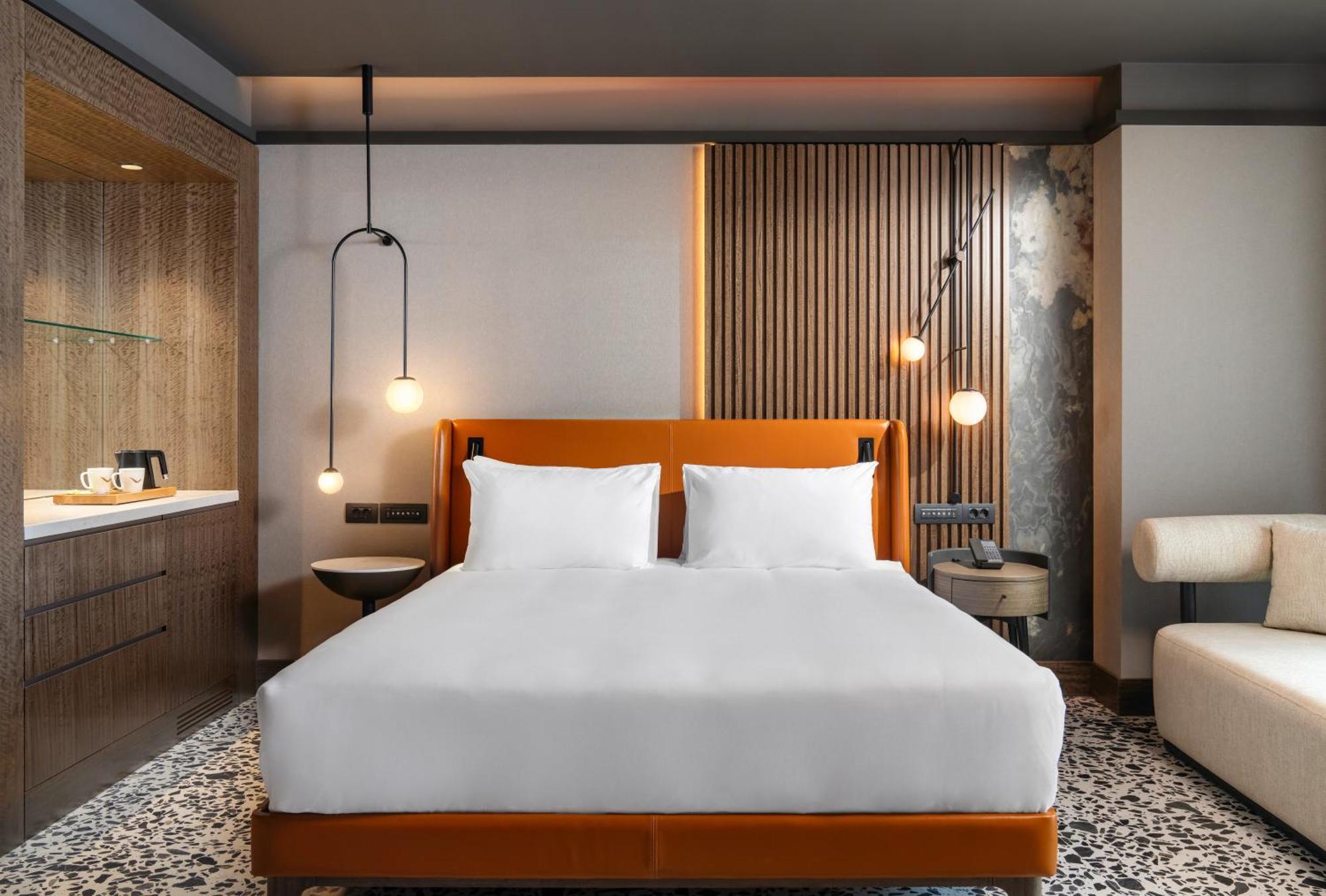 Deluxe Room - City Side