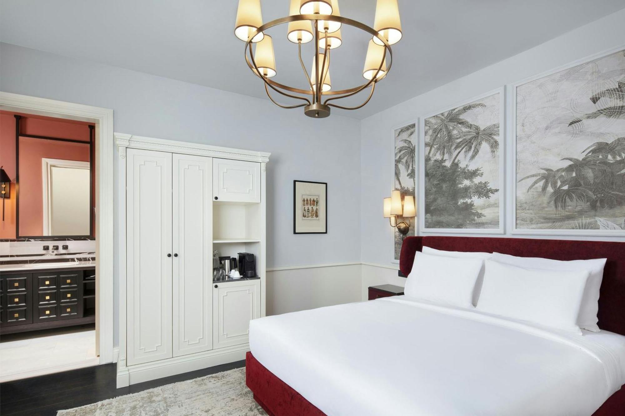 Standard Windowless Queen Room