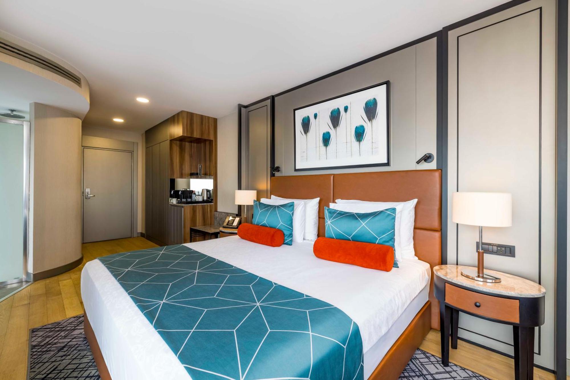 Superior Bosphorus View Room Balcony
