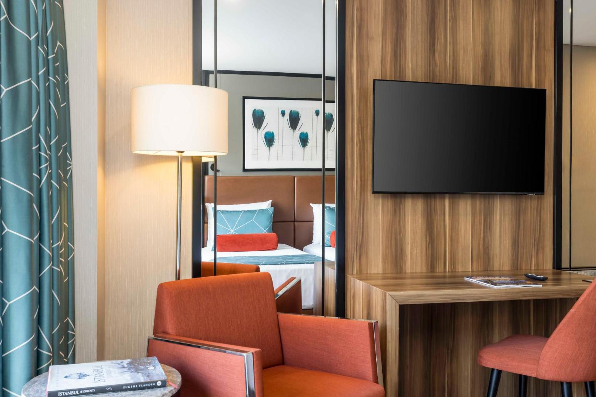 Deluxe City View Room
