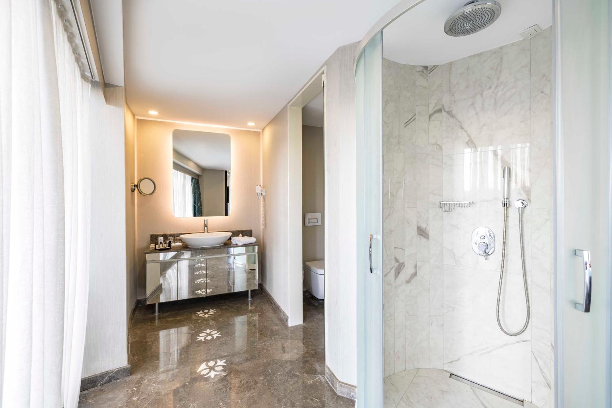 Superior Bosphorus View Room Balcony