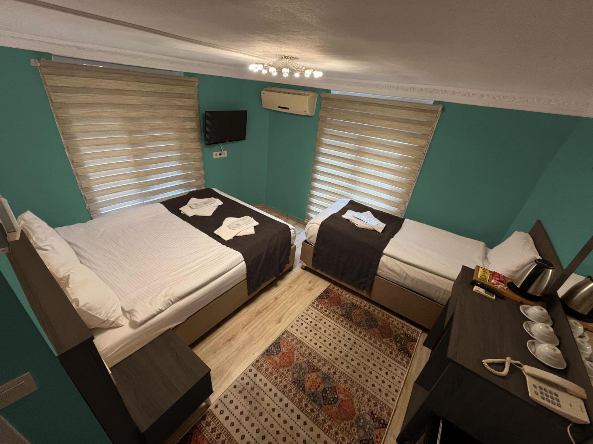 Deluxe Apartment