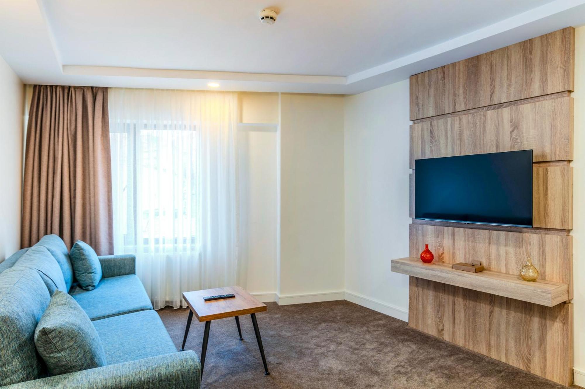 Queen Room