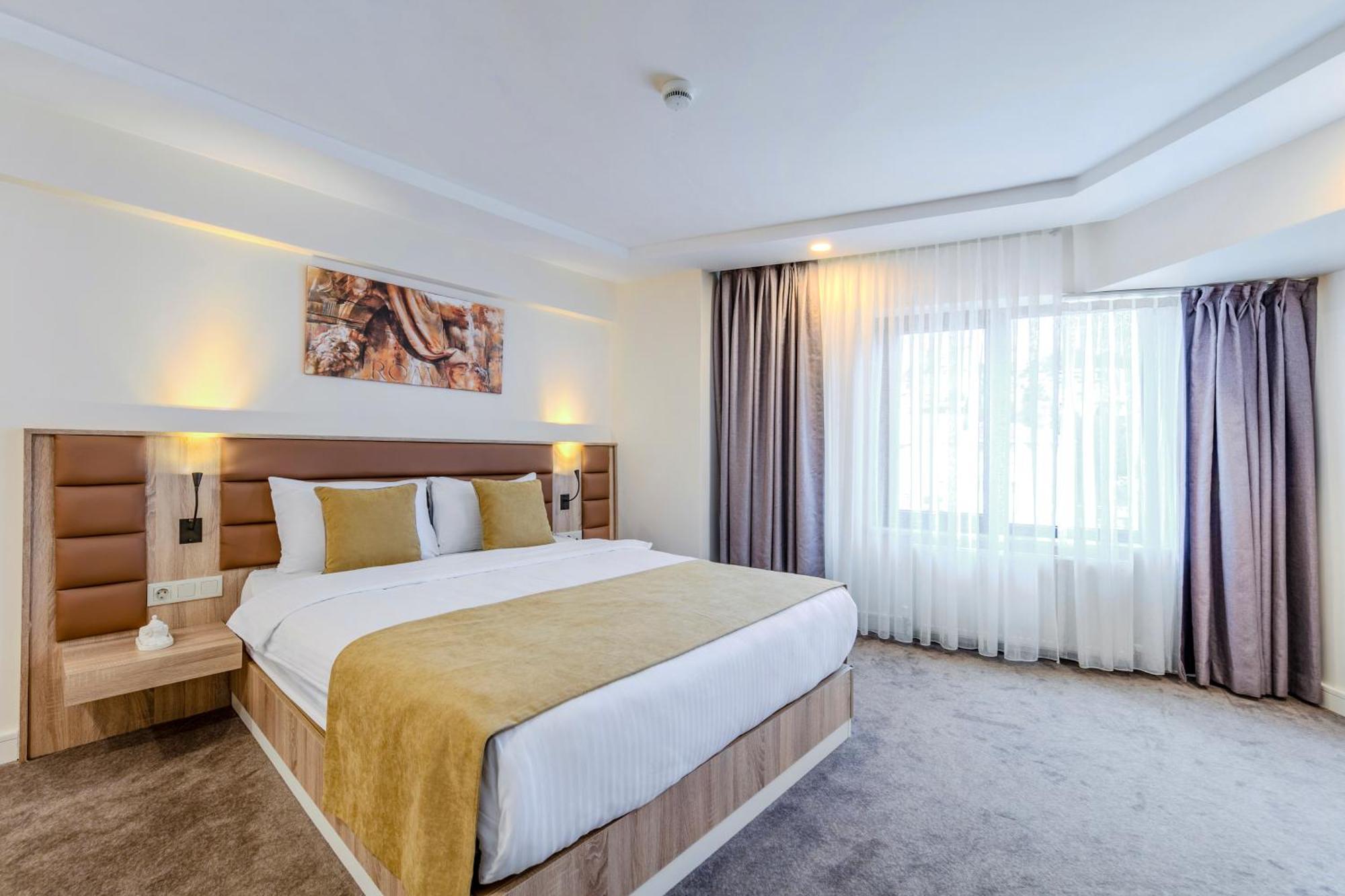 Queen Room