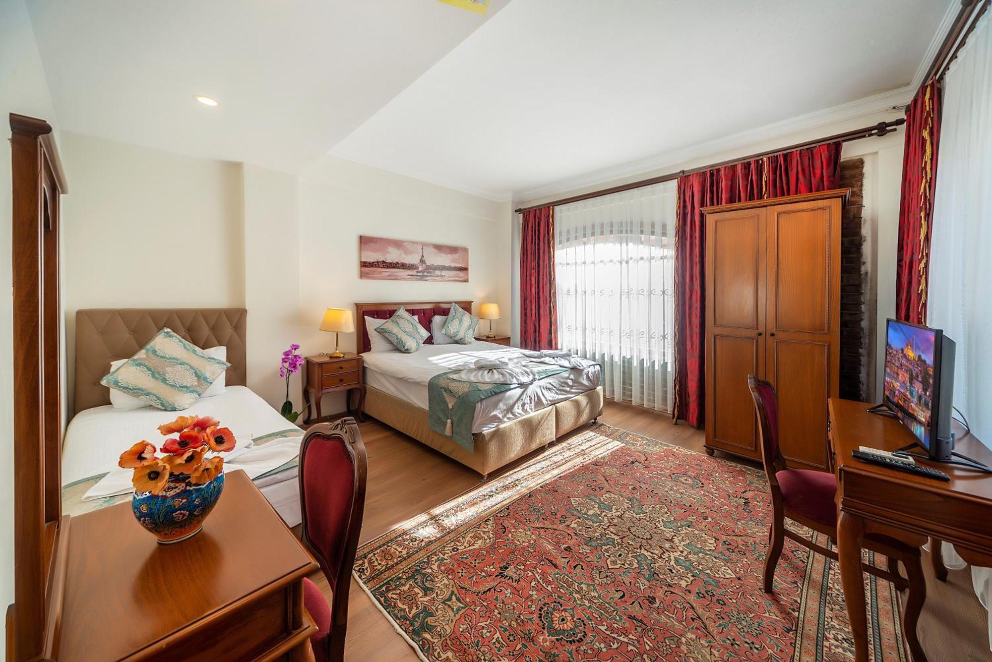 Deluxe Suite