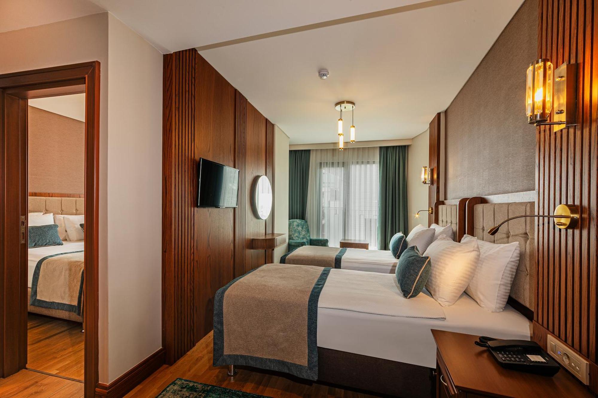 Triple Room