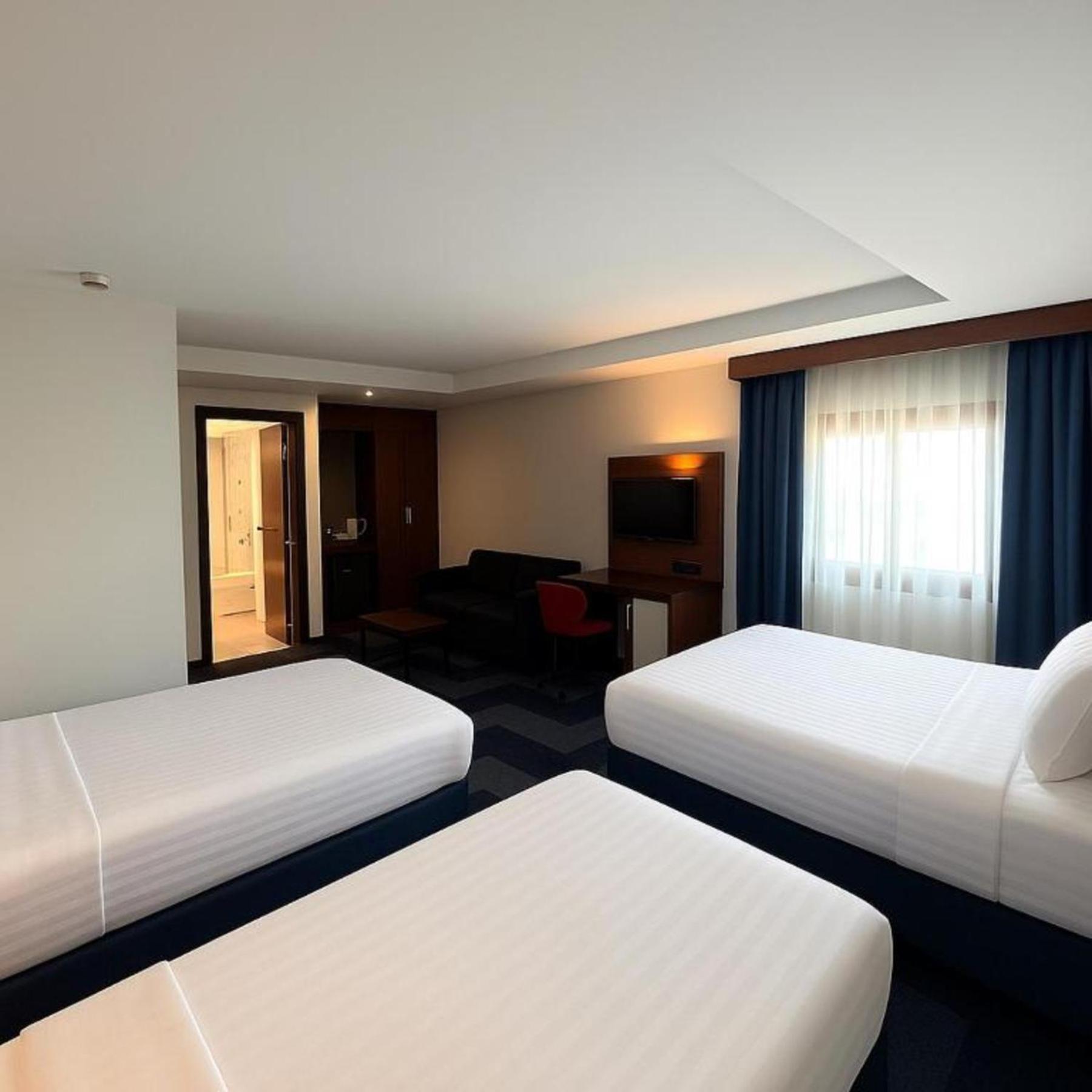 Superior Triple Room