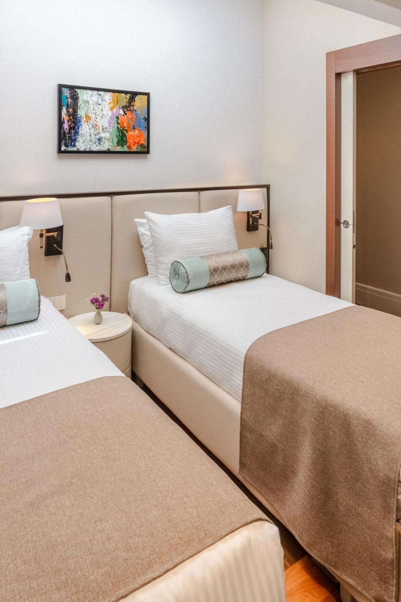 Five-Bedroom Premium Apartment