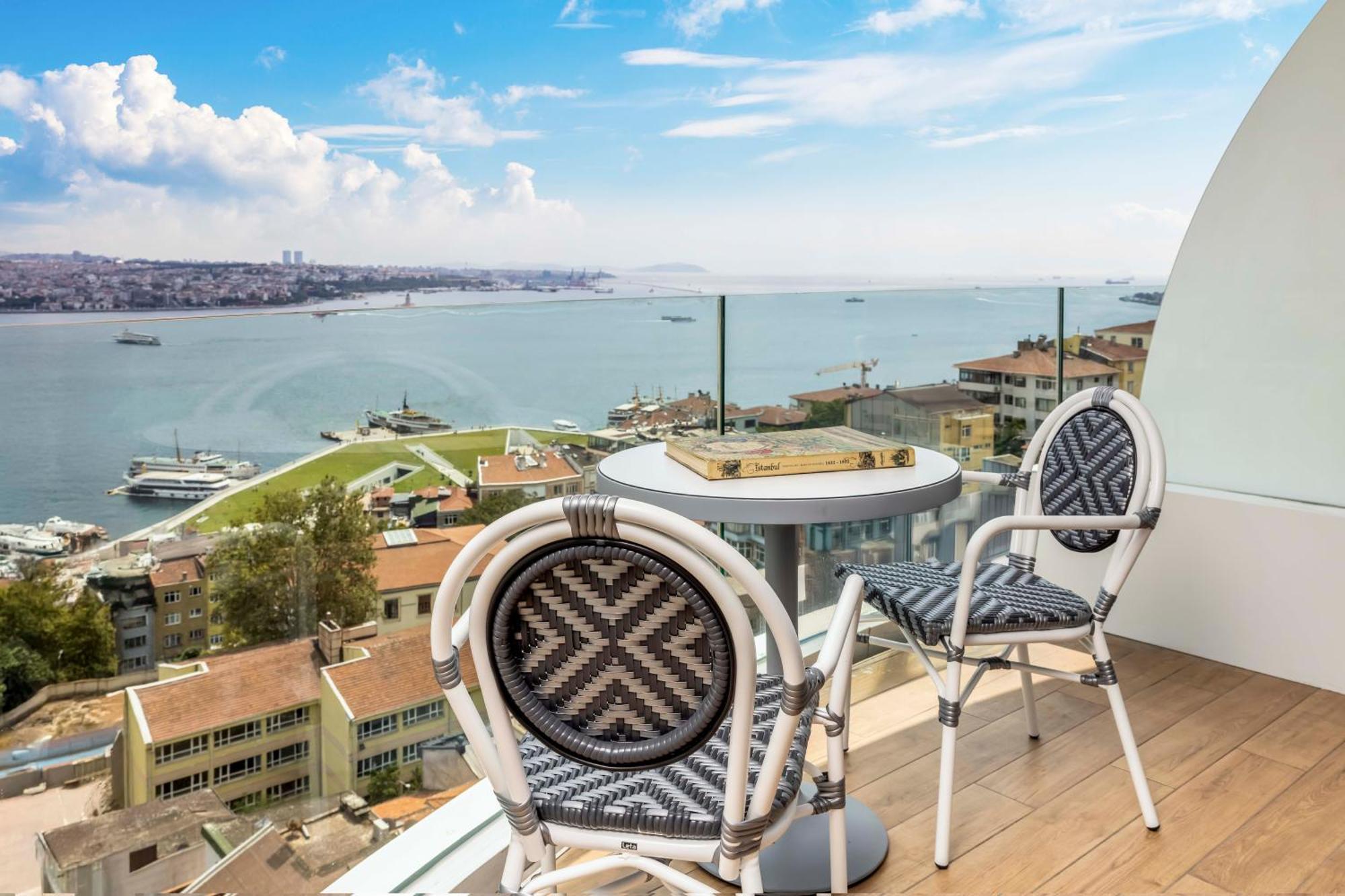 Deluxe Bosphorus View Room Balcony