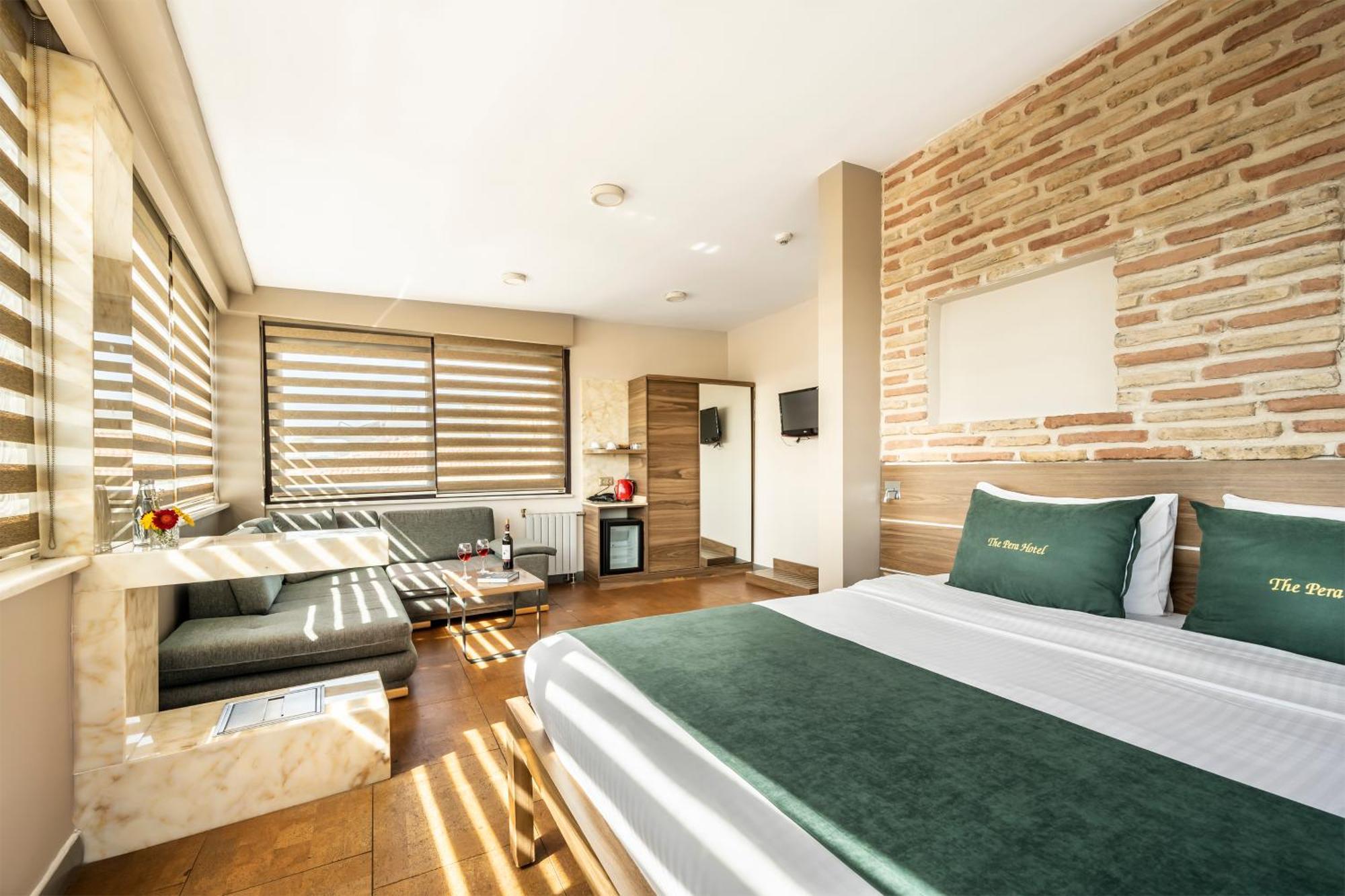 Deluxe Room Sea View & Galata Tower View