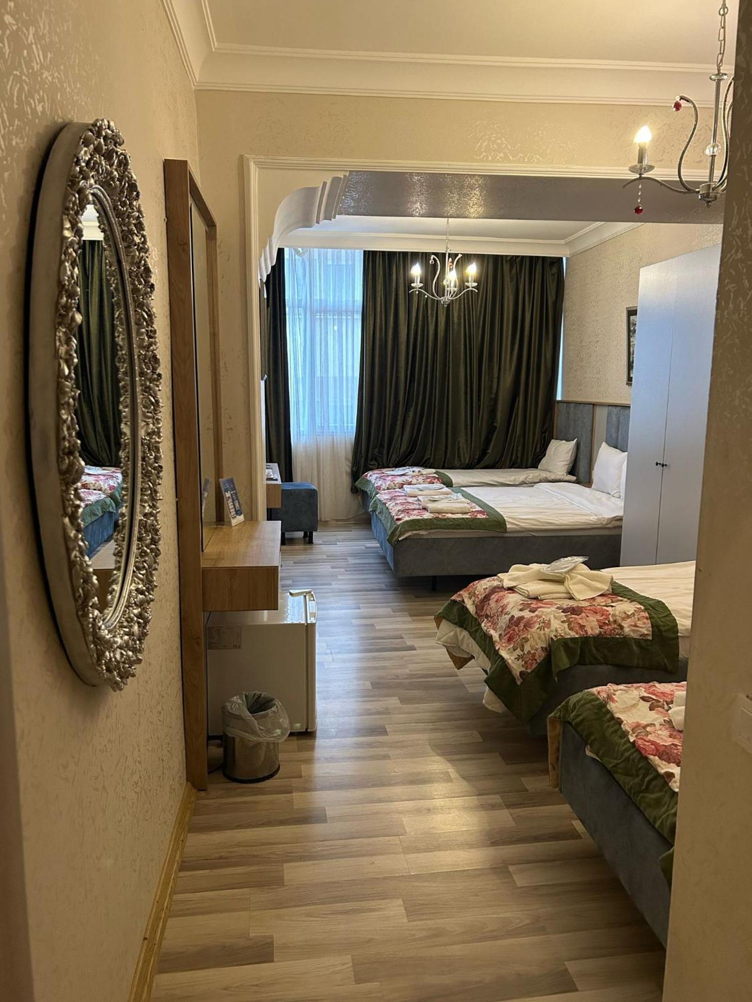 Quadruple Room Bathroom