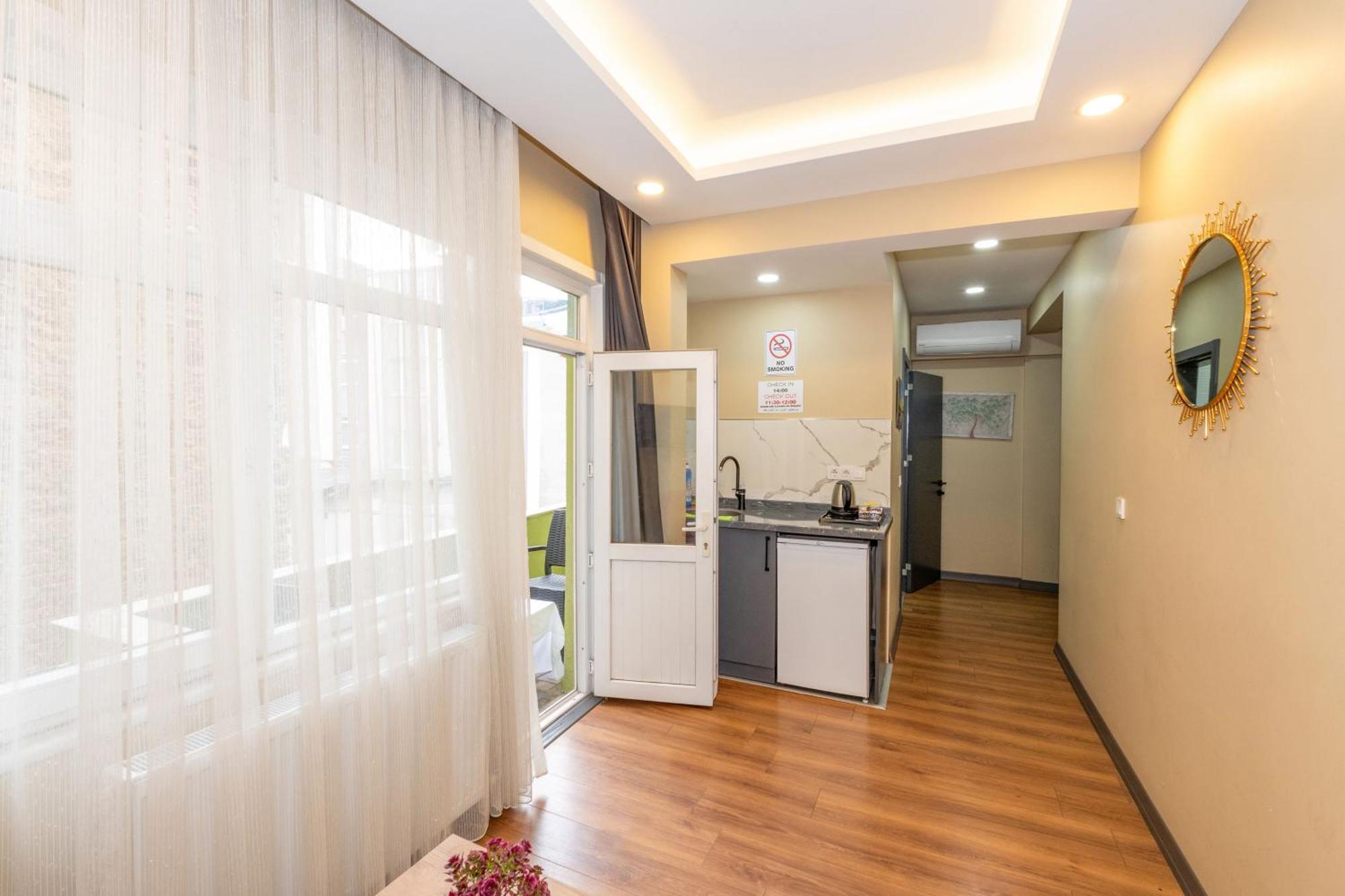 Deluxe Double Room Balcony
