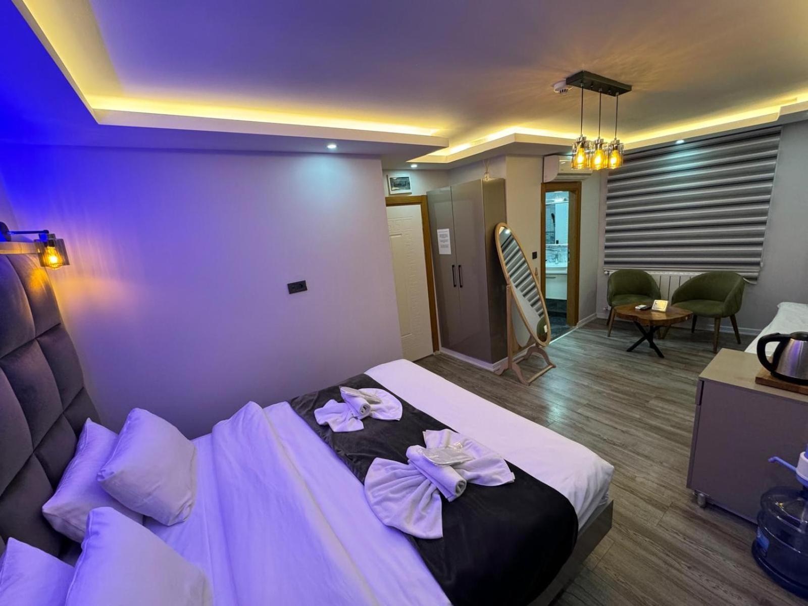 Deluxe Triple Room