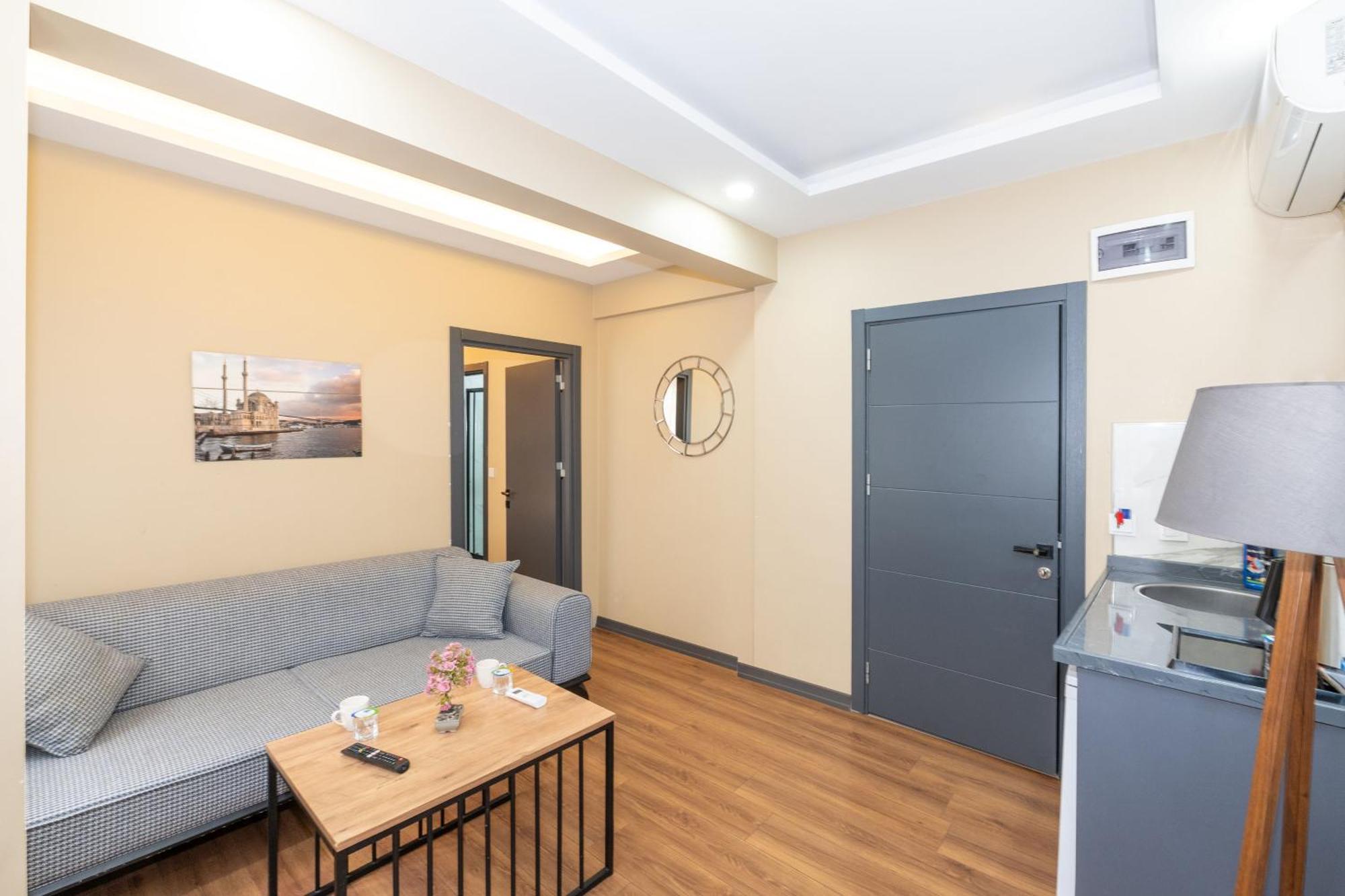 Superior Apartment